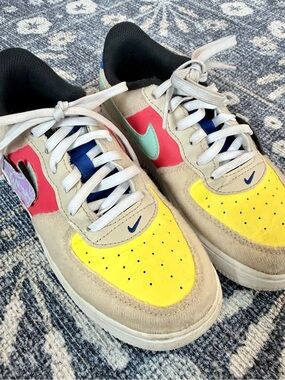 Nike Air Force 1 Sanddrift Multicolor Low-Top Sneakers with Yellow Toe